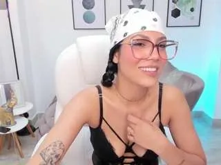 Offline dafne-hills on CamSoda