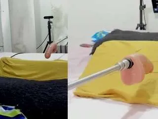 Offline dakota-lovense on CamSoda