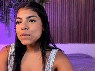 Offline dakotaferreti on CamSoda