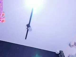 dalaymoore on CamSoda 