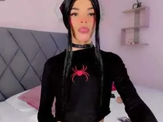 Offline daniela-ember on CamSoda