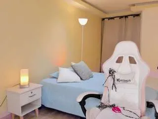 danielarson — Hey are going to play and make very hot things [500 tokens remaining]