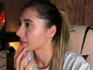 Private darlabelle on CamSoda