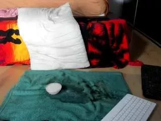 Offline dayanna-sweet on CamSoda