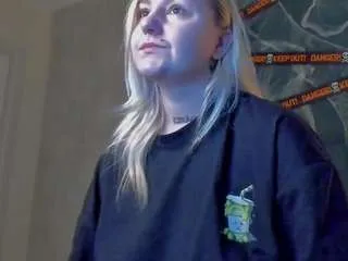 Away debbie-taylor on CamSoda