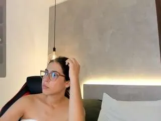 Offline desireee-e on CamSoda