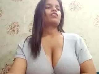 Offline dezygirl22 on CamSoda