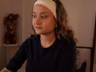 Offline dianepeak on CamSoda