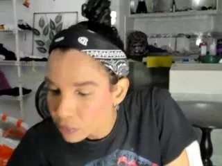 Offline diosalatine on CamSoda