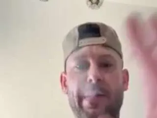 Offline dogpound44 on CamSoda