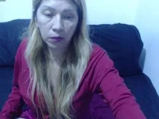 Offline dulce-bella17 on CamSoda