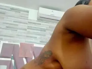 Freechat ebony-priincess on CamSoda