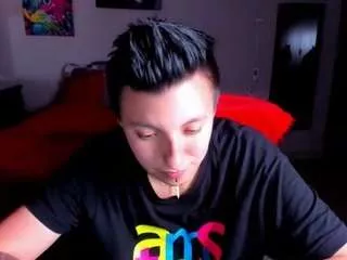 Freechat edwardtrans17 on CamSoda