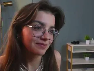 Offline eldagoldsmith on CamSoda