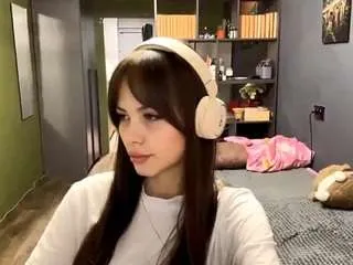 eleniklei on CamSoda 