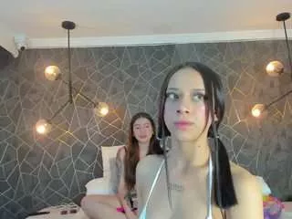 Offline eleonora-angels on CamSoda