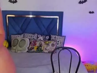 Offline eli-brown on CamSoda