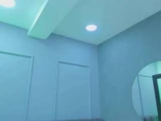 Offline elisa-castrillon on CamSoda