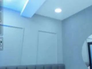 Offline elisa-castrillon on CamSoda