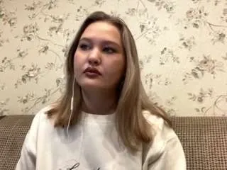 Freechat elletteacuff on CamSoda