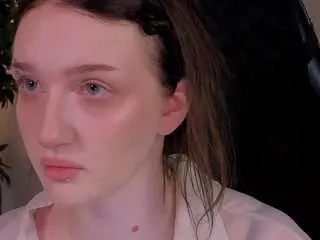 Offline elliejay1 on CamSoda