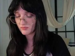 Offline elliejay1 on CamSoda