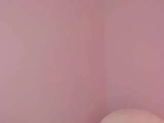 Freechat emaboobss on CamSoda