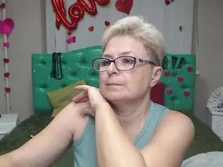 Freechat emiliagree on CamSoda