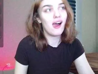 Freechat emiliarhodes on CamSoda