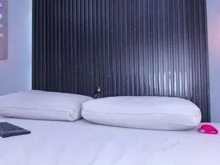 Offline emily-kovac on CamSoda