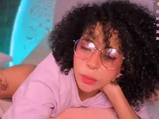 Offline emma-nakamura on CamSoda