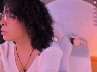 Offline emma-nakamura on CamSoda