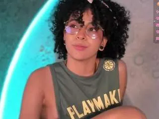 Offline emma-nakamura on CamSoda