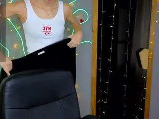 Offline emmigreen on CamSoda