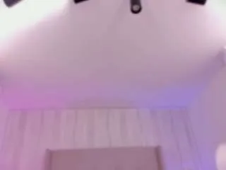 Offline emmily-z on CamSoda