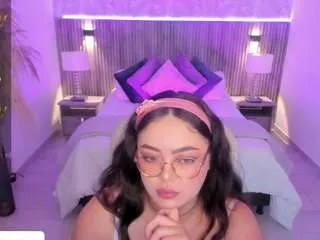 Offline emmy-walker on CamSoda