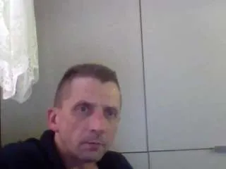 Offline enormouscaptain on CamSoda