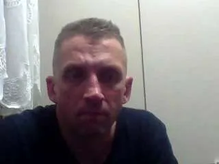 Offline enormouscaptain on CamSoda