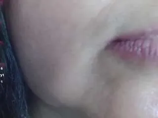 Offline erika-lois on CamSoda