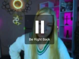 Freechat esma-shine on CamSoda