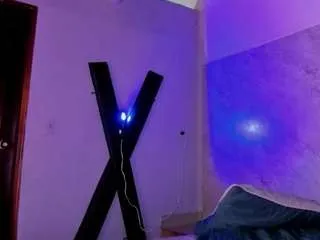 Offline estefy-gomez09 on CamSoda