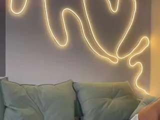 Offline evacolins on CamSoda