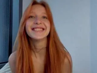 Freechat foxiekiss on CamSoda