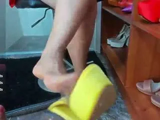 Offline foxyriver on CamSoda