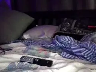 Offline freakyfresh222 on CamSoda