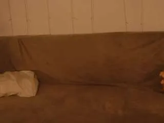 Offline frecklediyana on CamSoda