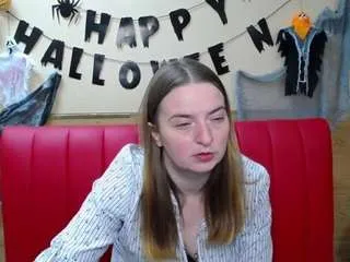 Freechat freyadak on CamSoda