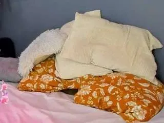 Freechat frodita-dh on CamSoda