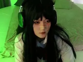 Offline gothxraven on CamSoda