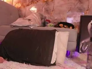 Offline hanna-chris on CamSoda